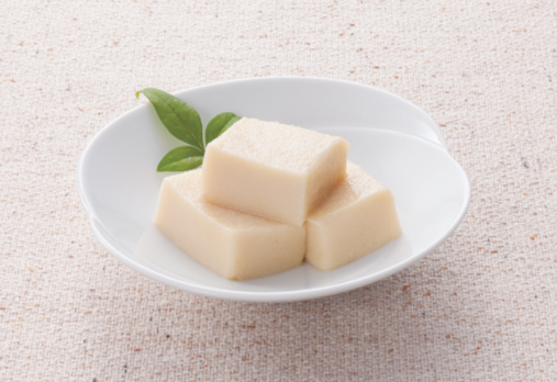<div class='lum-box'><h4 class='fontColor_blue lum-font-size'>ふんわりなめらかこうや</h4></div><div class='lum-font-cnt'>だしの効いた薄味で上品な味わいの高野豆腐ムース。トレータイプは、消費者庁 特別用途食品「えん下困難者用食品　許可基準Ⅱ」を取得しています。冷蔵・流水解凍も可</div>