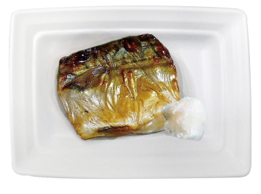 <div class='lum-box'><h4 class='fontColor_blue lum-font-size'>沙楽</h4></div><div class='lum-font-cnt'>本物の食器のようなテーブルウェア容器。サイズが色々あるので、主菜にも副菜にも使えます。</div>