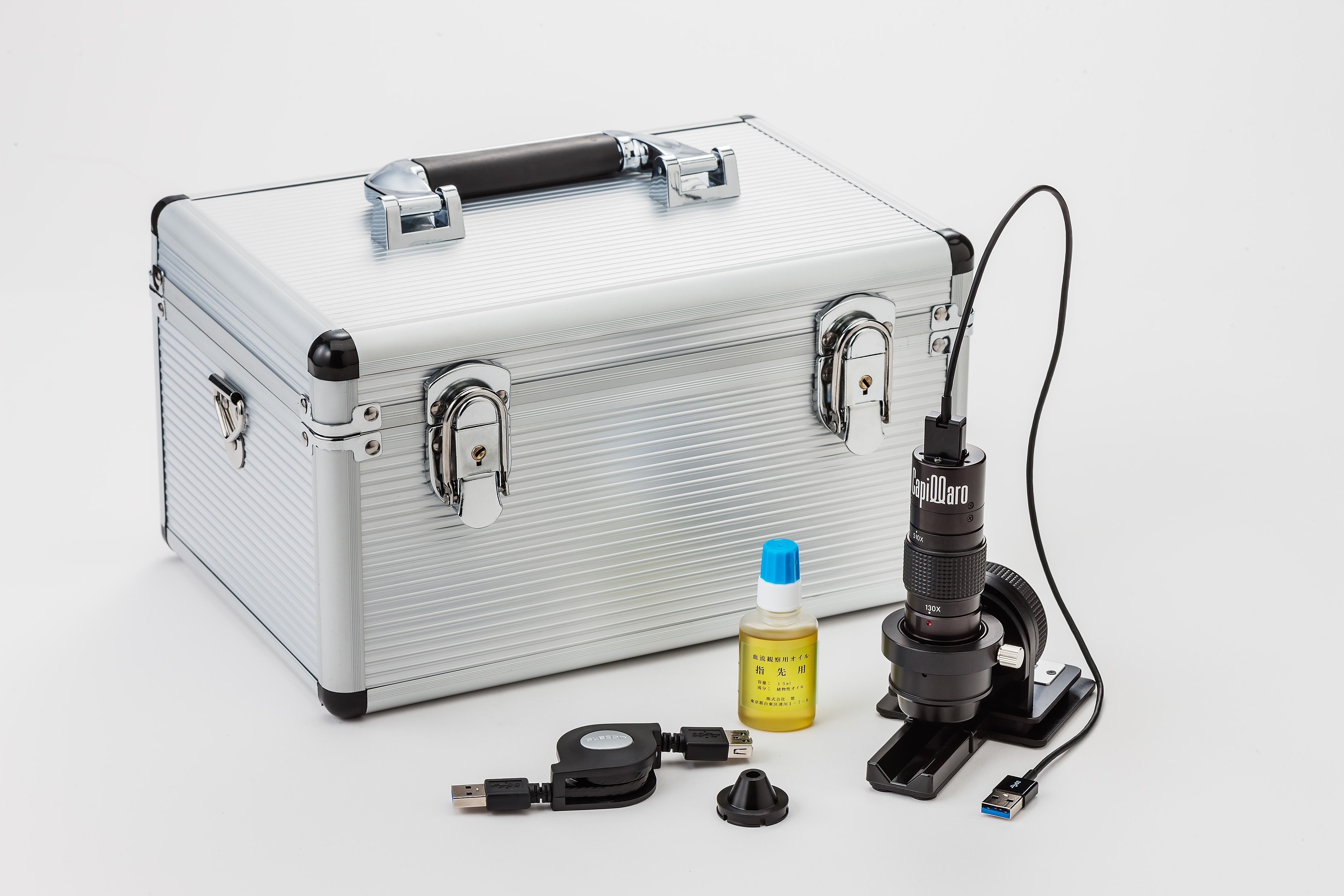 <div class='lum-box'><h4 class='fontColor_blue lum-font-size'>血流スコープ TOKU Capillaro</h4></div><div class='lum-font-cnt'>世界トップレベルの見え方で好評の血流スコープです。ご購入いただくと無料で使えるソフトがあり(Windowsのみ)、録画してBefore＆Afterを簡単に比較できます。目的別に5モード搭載しており(「指先」➀「指先」②「肌」「頭皮」「表皮・自然色」)、鮮明かつ見やすいデジタルデータを作成します。</div>