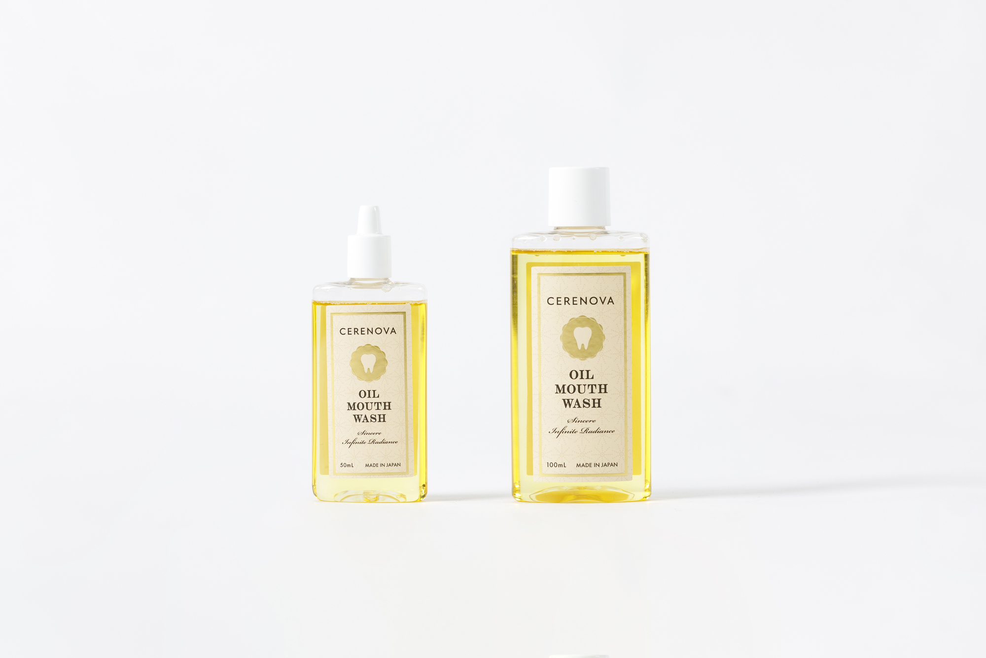 <div class='lum-box'><h4 class='fontColor_blue lum-font-size'>CERENOVA オイルマウスウォッシュ（50mL／100mL）</h4></div><div class='lum-font-cnt'>植物由来原料のみでつくった新発想のマウスウォッシュ。国産米ぬか油が口内の油性汚れにすっと馴染み、不要な汚れをやさしくオフ。天然精油のアロマが心地よいリラックス感を与えます。低刺激でデンタルクリニックやサロン導入にも最適です。</div>