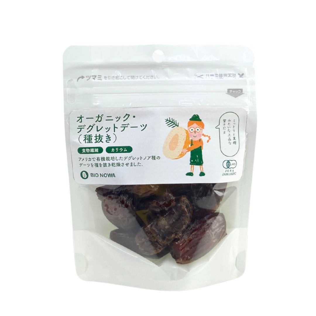 <div class='lum-box'><h4 class='fontColor_blue lum-font-size'>オーガニック・デグレットデーツ（種抜き）</h4></div><div class='lum-font-cnt'>アメリカで有機栽培されたデグレットノア種のデーツ（なつめやし）の種を抜き乾燥させました。食物繊維やカリウム・マグネシウムなどのミネラルを多く含んでいます。刻んでパンやお菓子に焼き込んだり、デーツバーやカレー・シチューなどの素材としても活用できます。</div>